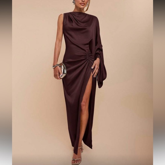 Dresses & Skirts - Elegant Brown One Shoulder Slit Thigh Evening Gown